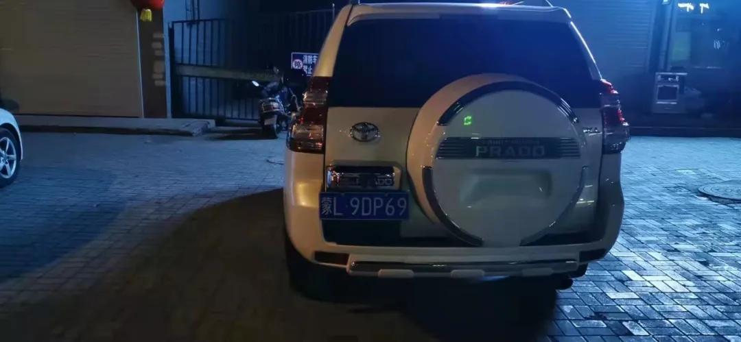 违停曝光平台,违停曝光的车辆