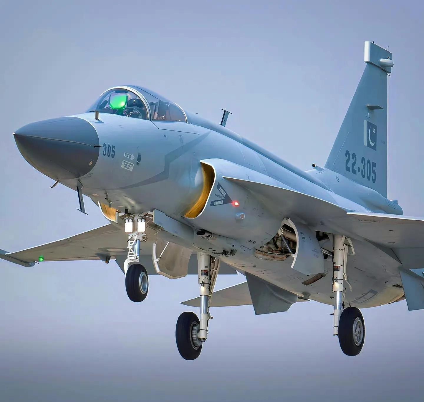 枭龙战机是歼16吗,枭龙歼20战斗机