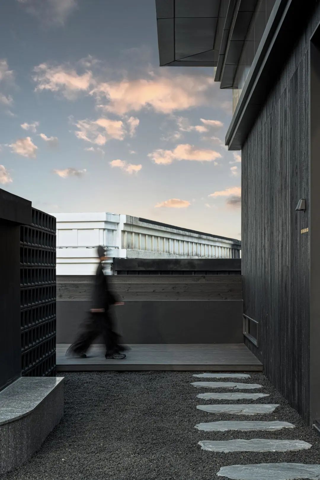 复核场域：INVOLUTIONARTNAIL|悟塬空间设计