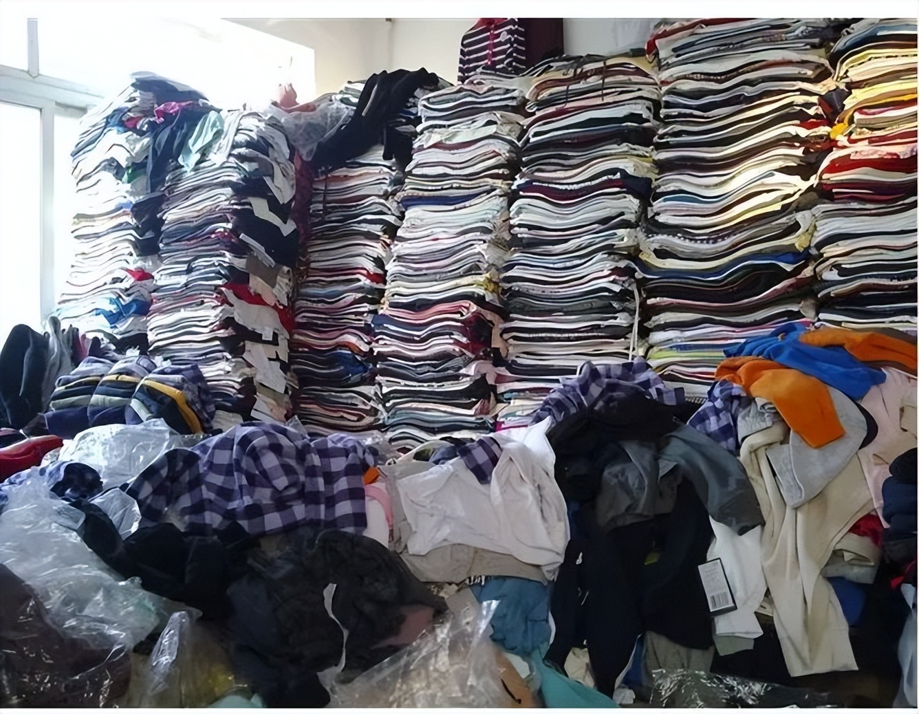 服装批发行业的问题有哪些,服装批发行业的现状与前景