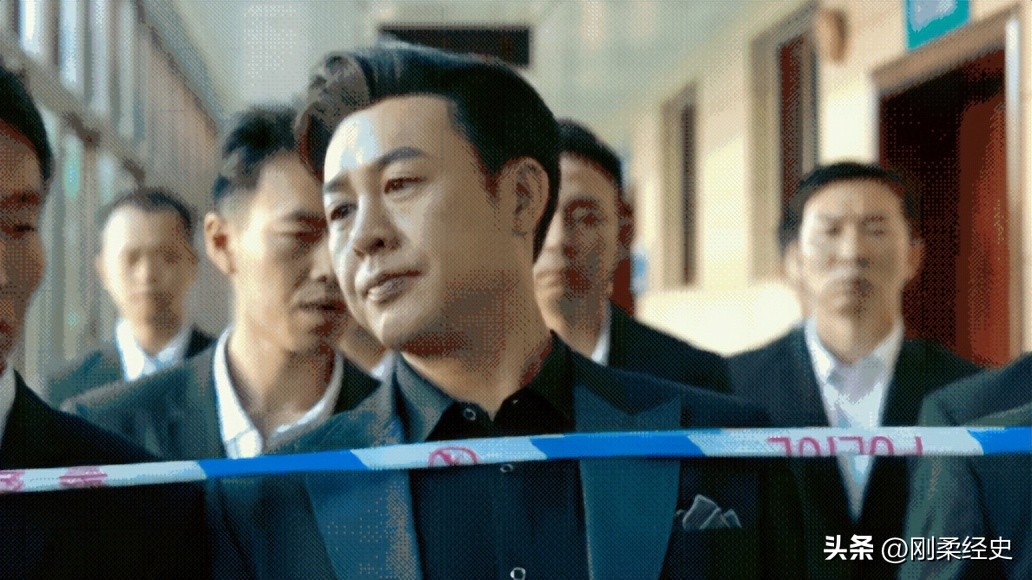 狂飙经不起推敲,狂飙不能看吗