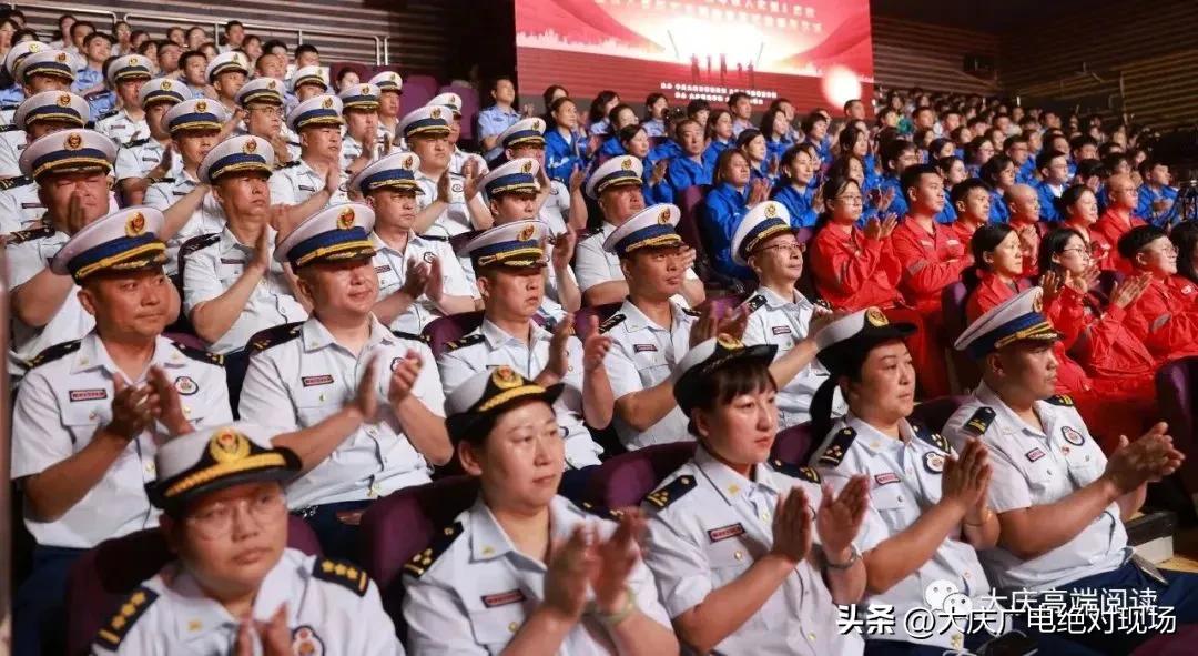 李世峰出席《百年铁人史话》启动暨铁人诞辰百年词曲征集颁奖