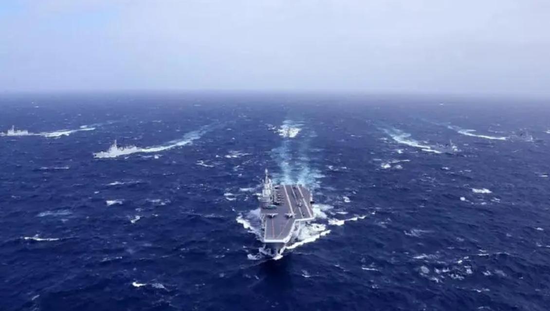 解放军航母去了趟关岛，五角大楼改变调门，力劝白宫避免美中冲突