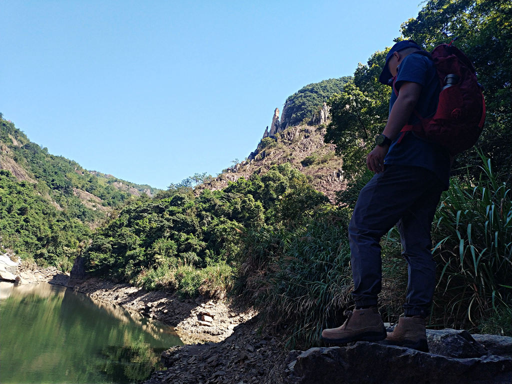 遨游仕l3徒步鞋测评,遨游仕户外鞋m9