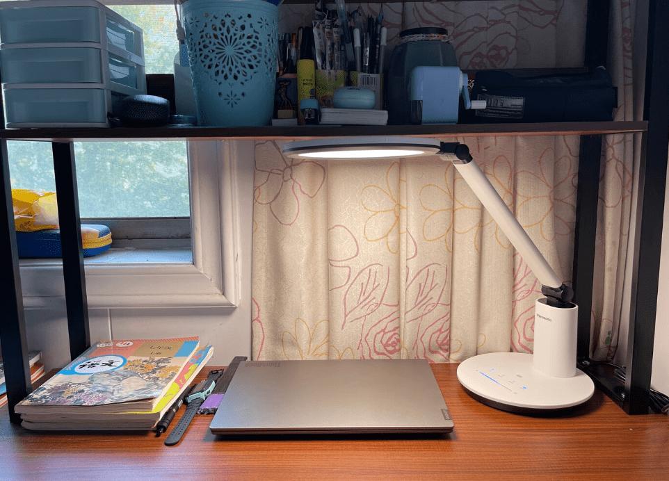 学生台灯护眼灯哪家好,护眼台灯品牌排行前十名