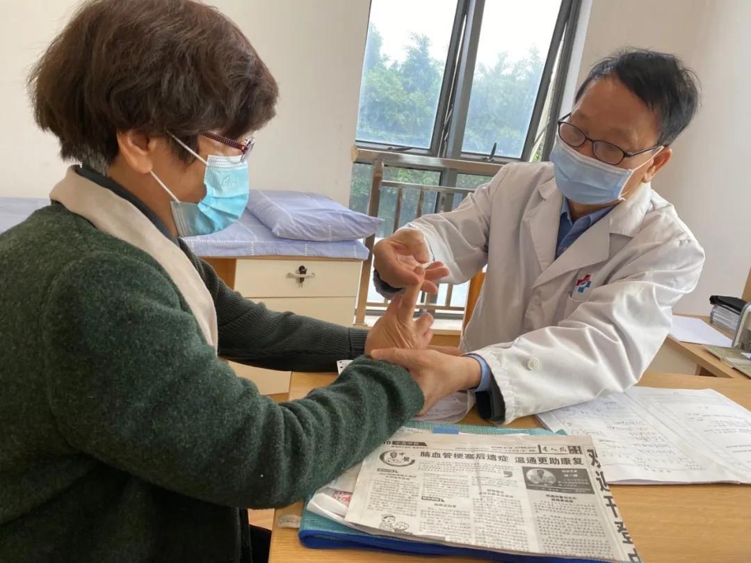 肩颈关节疼痛解决最好办法,肩颈腰骨痛