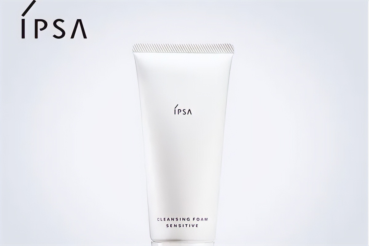 超高人气控油补水洗面奶推荐：温和好用敏感肌可放心入手，不踩雷