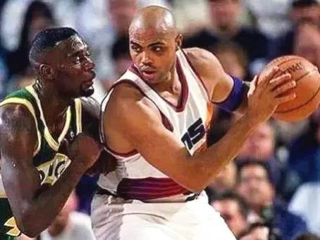 飞猪查尔斯巴克利身高,查尔斯巴克利空中的飞猪