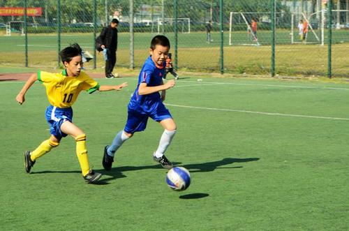 edg夺冠年轻人,edg夺冠国足夺冠