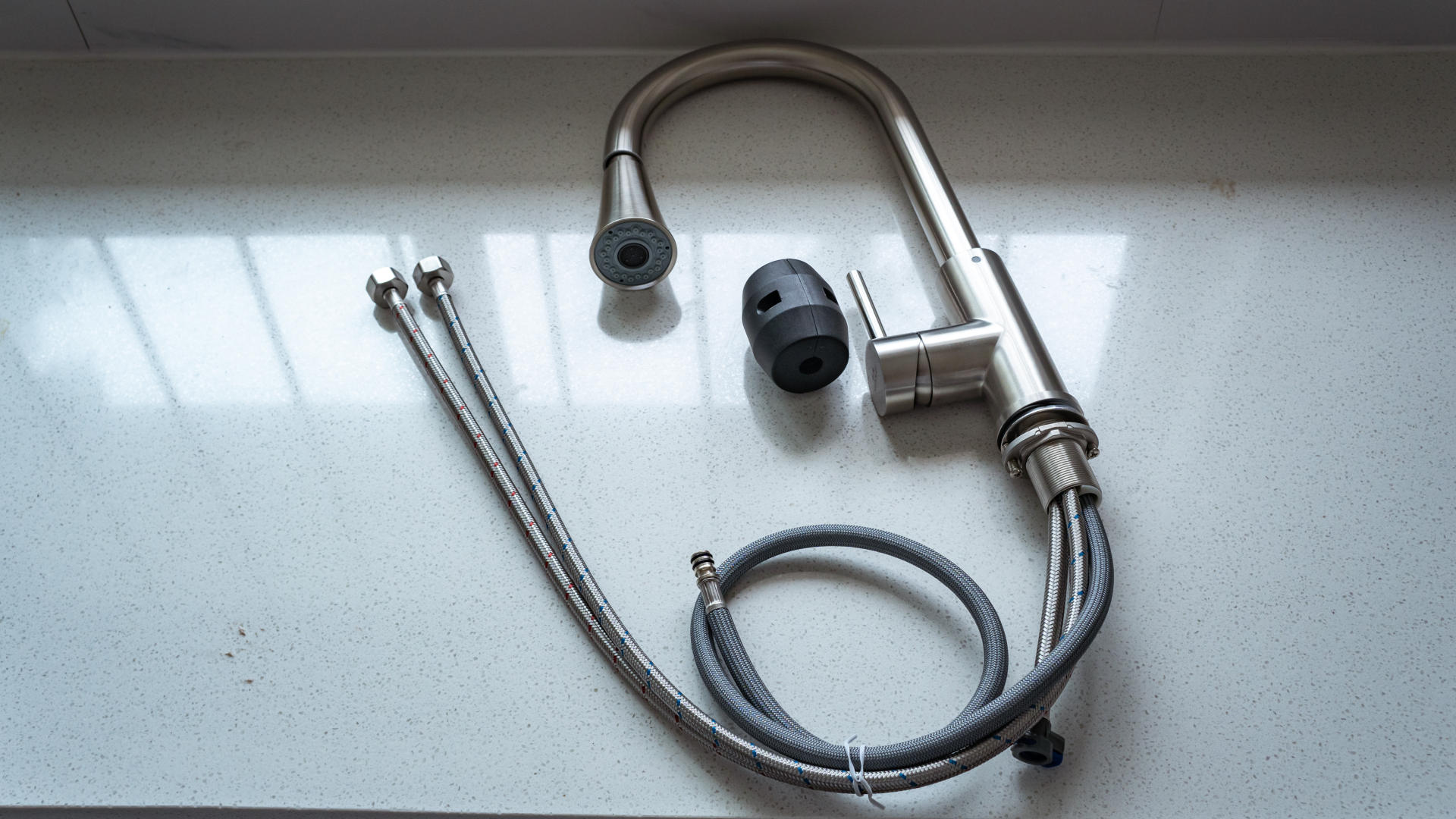 纳米水槽和不锈钢水槽哪个好,多功能大单槽水槽推荐