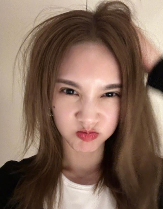 杨丞琳演唱会李荣浩隔空出现,杨丞琳演唱会李荣浩互相告白