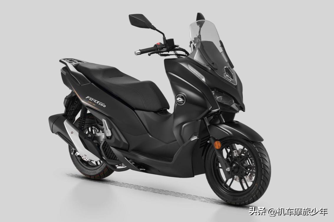 qjmotor发布哪几款踏板,qjmotormt150踏板测评