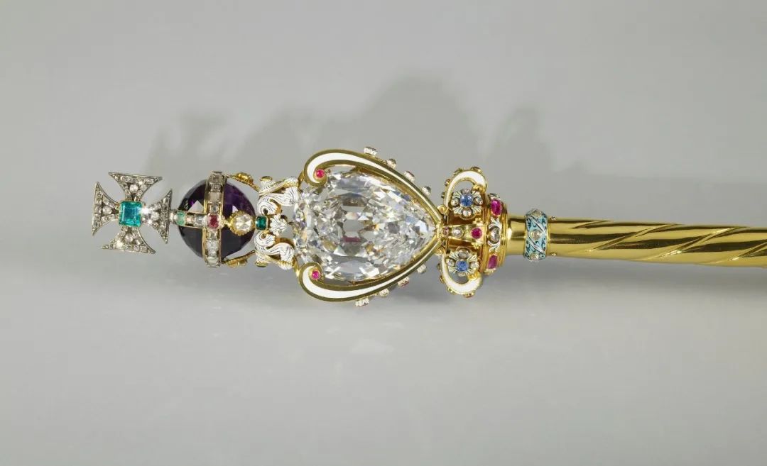 英国女王第一次创造仙女棒,英女王爱的东西