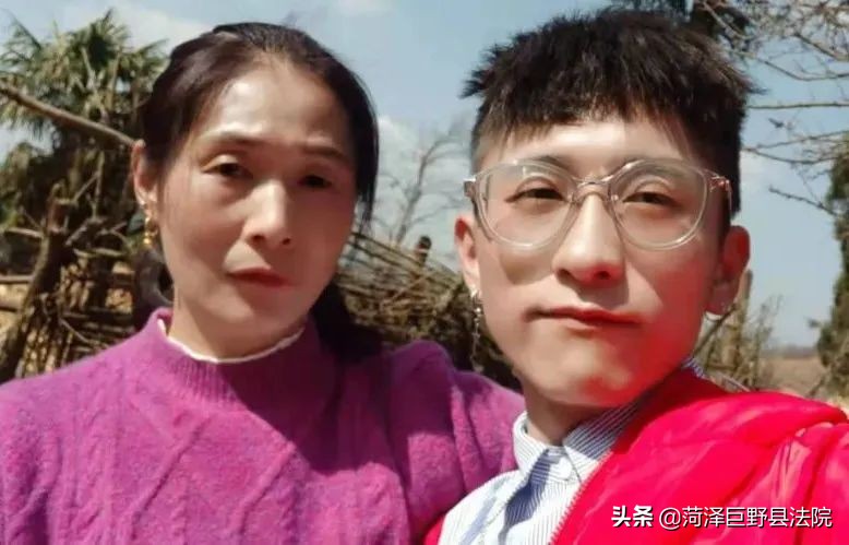 男子泼汽油纵火烧死妻子被判死刑,男子被指控纵火烧死妻子