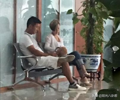 歌手满文军的人生简介,歌手满文军是怎么出道的