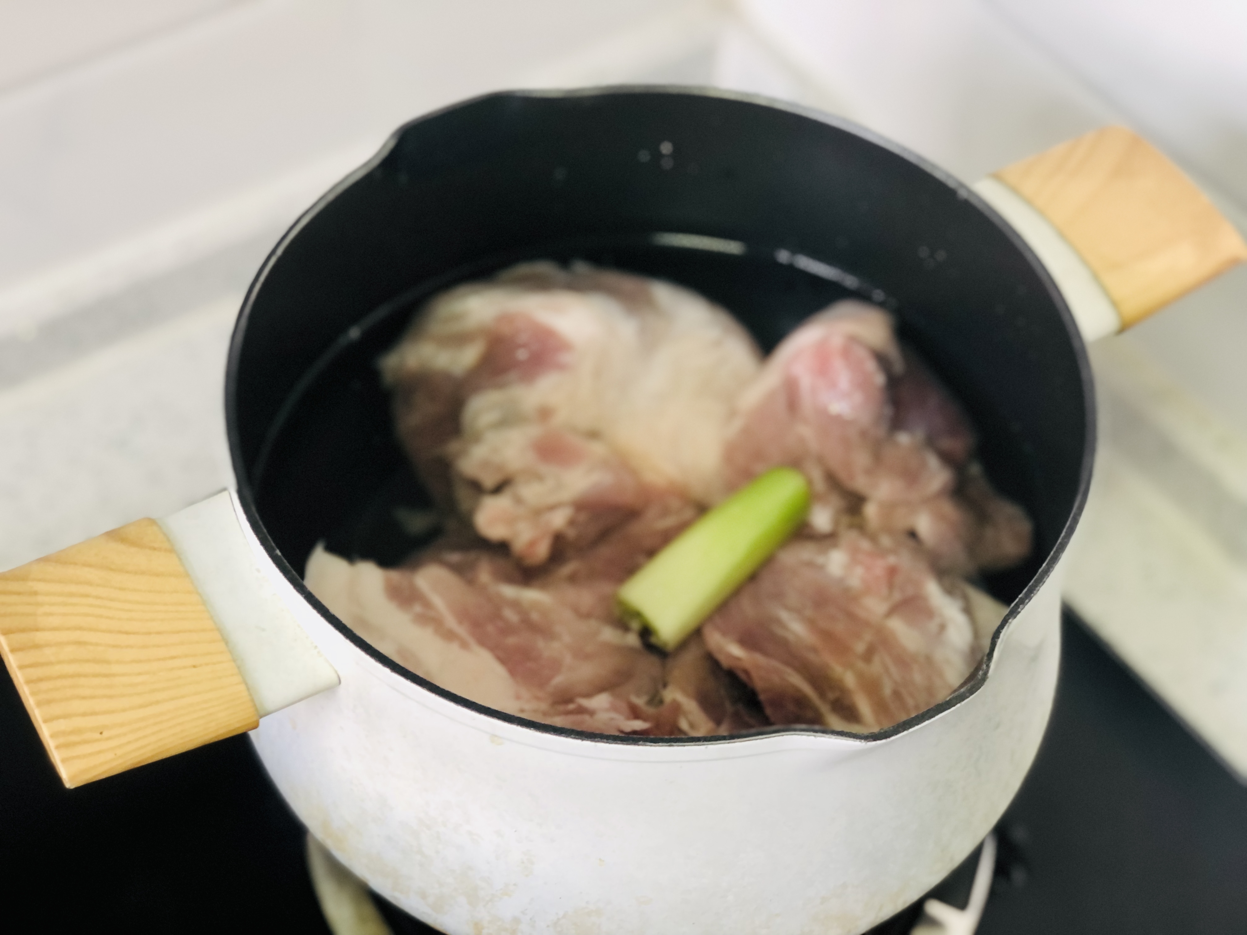 白吉馍不用烤箱可做不,教你做家庭版白吉馍