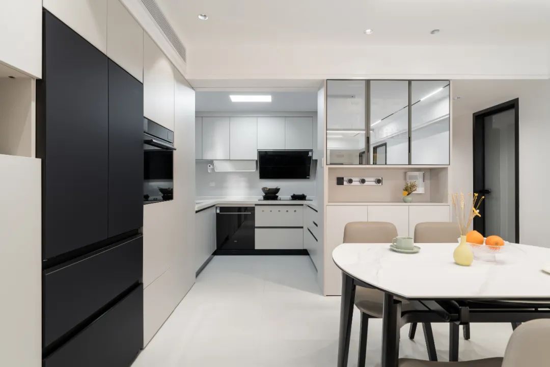 餐厅和客厅一组还是分开,餐厅和客厅要一样大吗