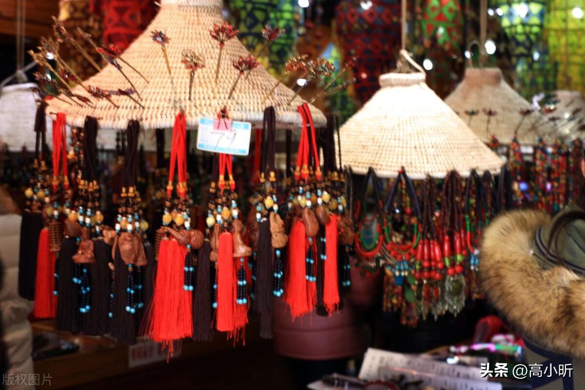 “穷不搬家，富不迁坟，生意不好改大门”，老祖宗这话是什么意思