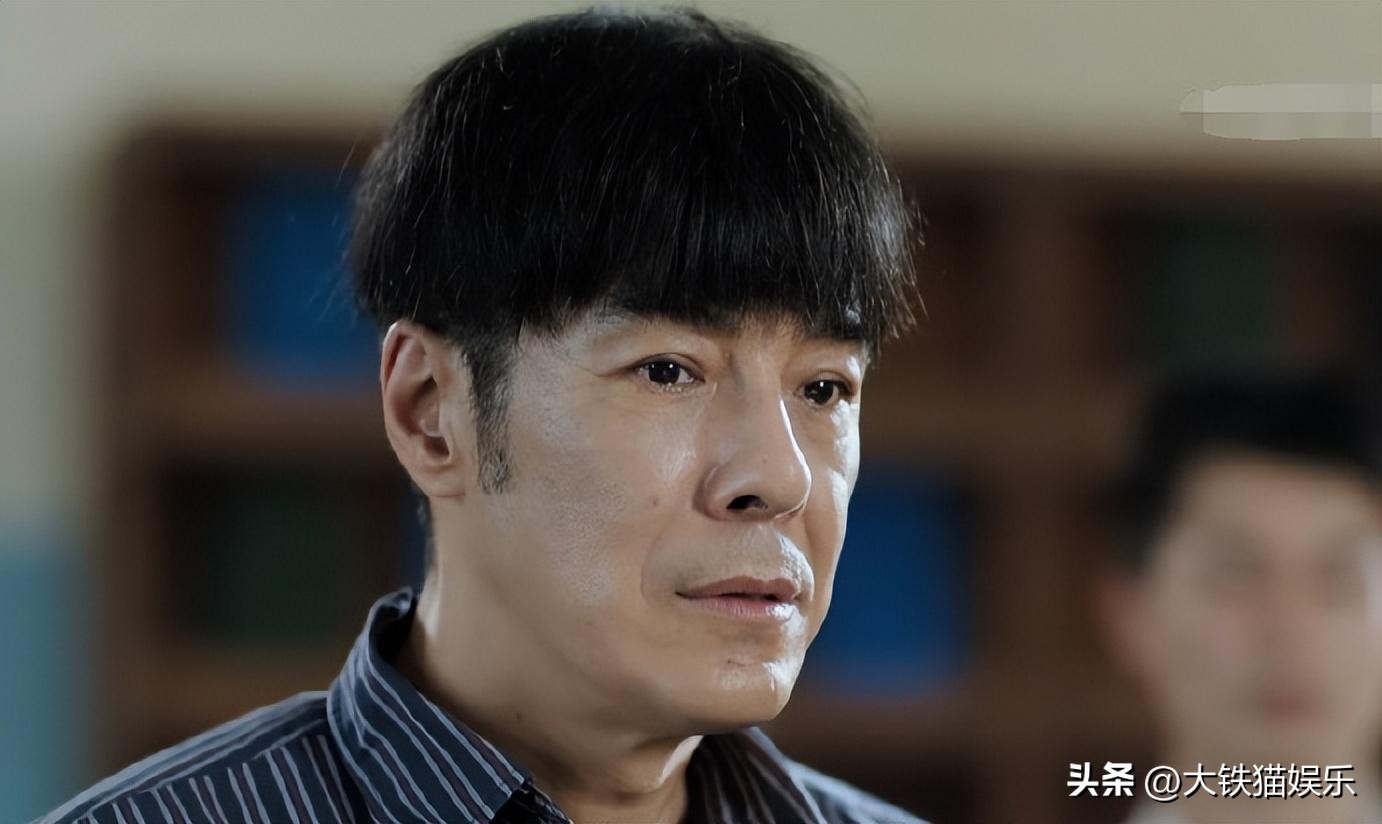 盘点10位男星的女装扮相,盘点十大秃头男星佩戴假发