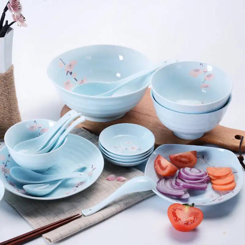 买餐具的避坑指南,不建议买的三种餐具