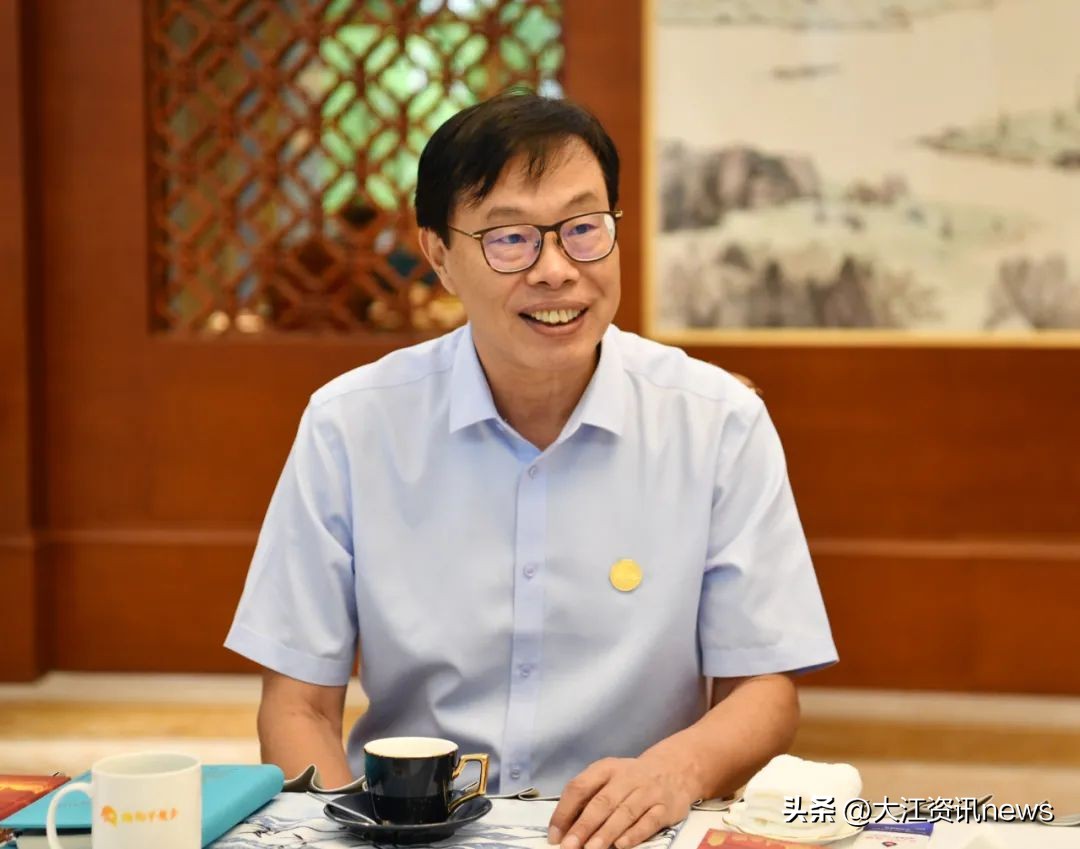 芜湖今天有没有去南京的客人,开放的芜湖欢迎您夜景图