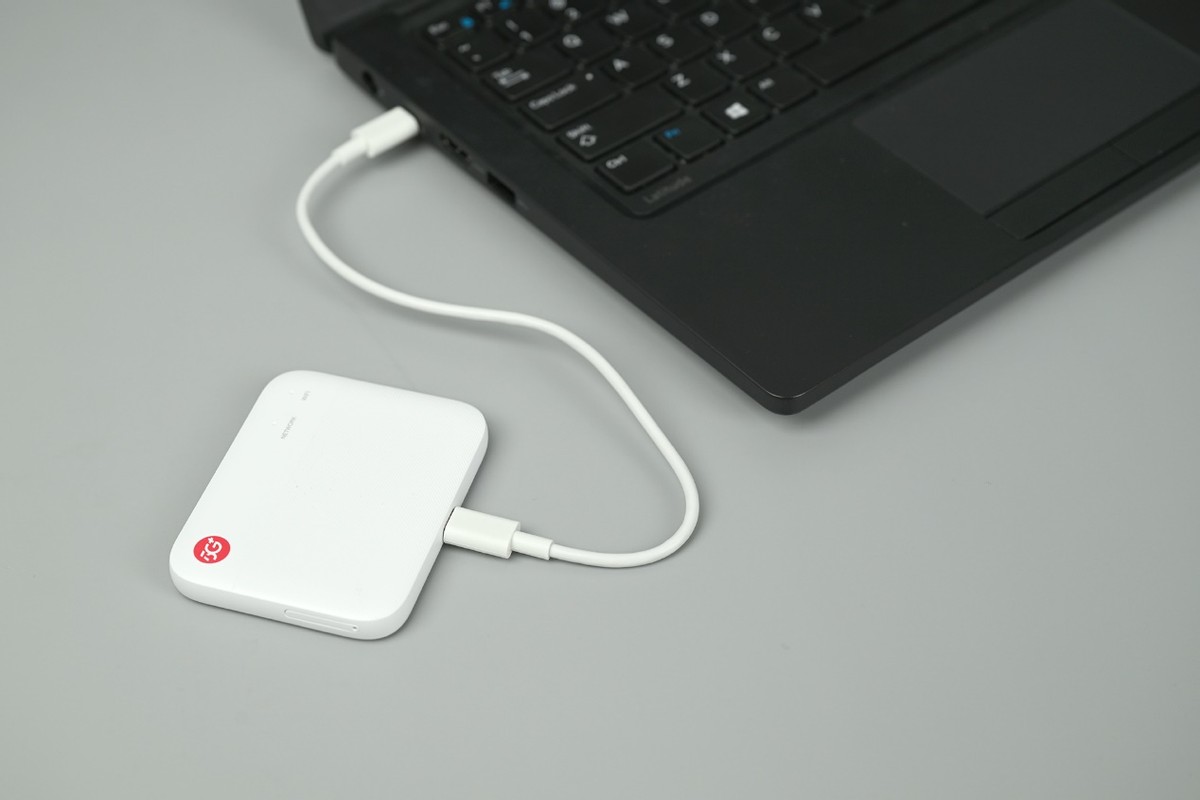 中兴5g网络随身wifif50,中兴5g随身wifi免插卡网速测试