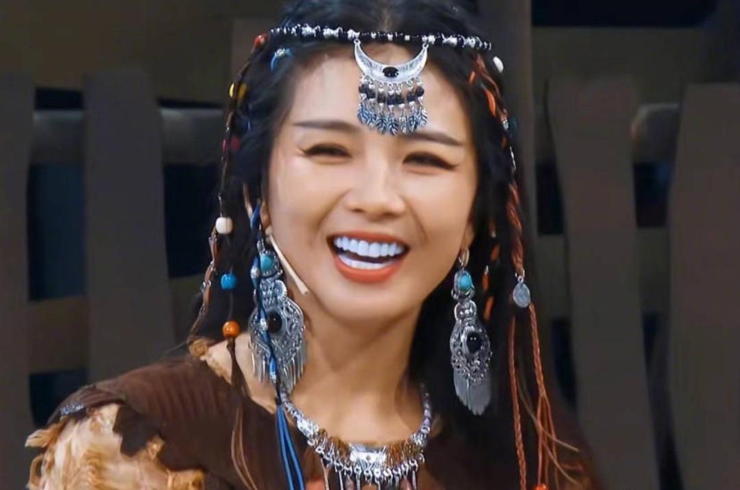 刘涛的烤瓷牙取下后的模样,刘涛满嘴烤瓷牙吗