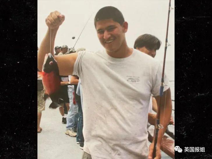 英国男子中彩票挥霍一空,男子买彩票中奖2.19亿元