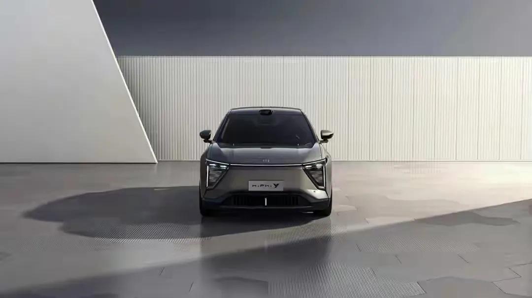 韩国人疑惑：德国和日本都行，为什么韩国车不行？HiPhiY展翼而来