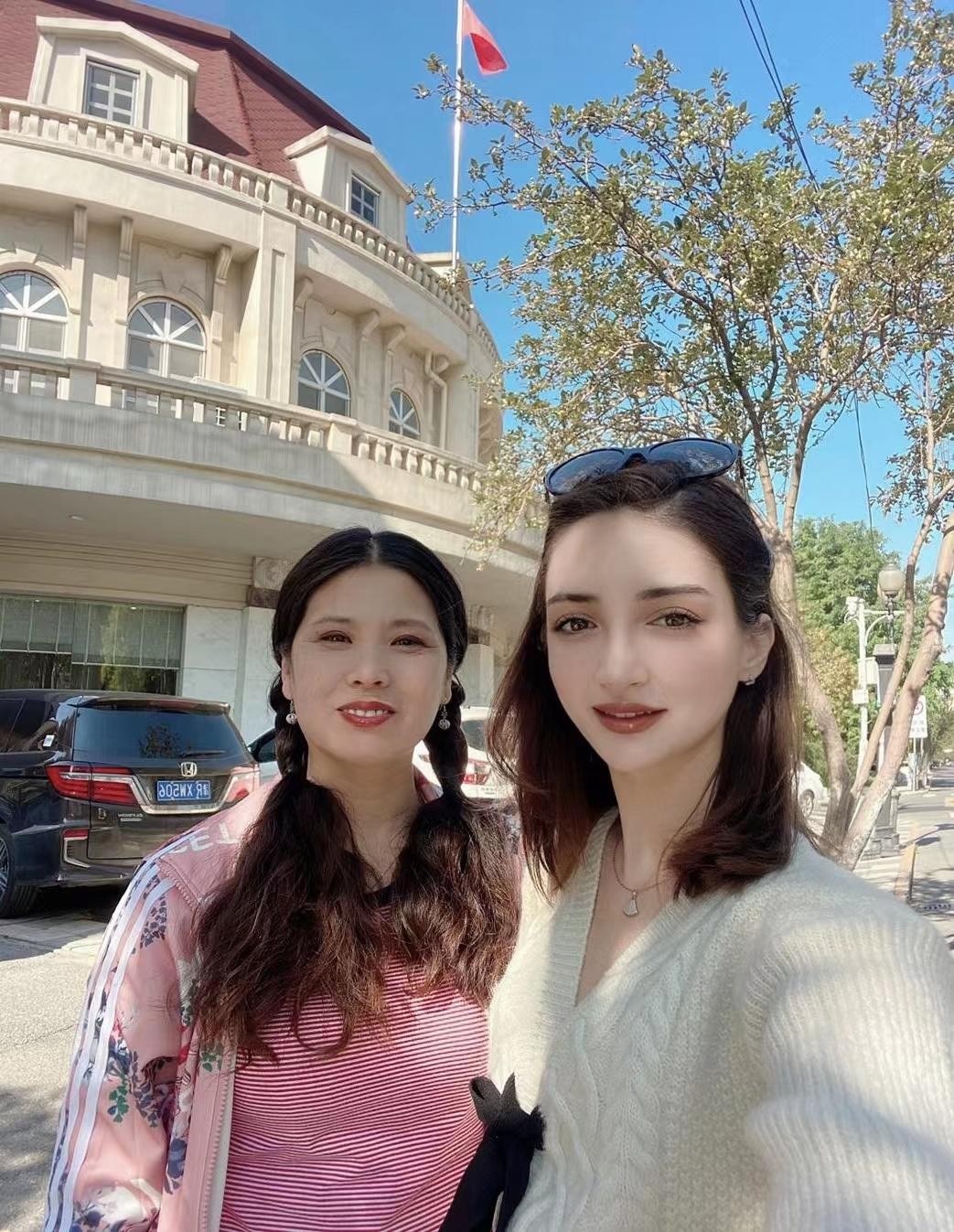 中国小伙娶乌克兰基辅媳妇,中国男足娶外国老婆