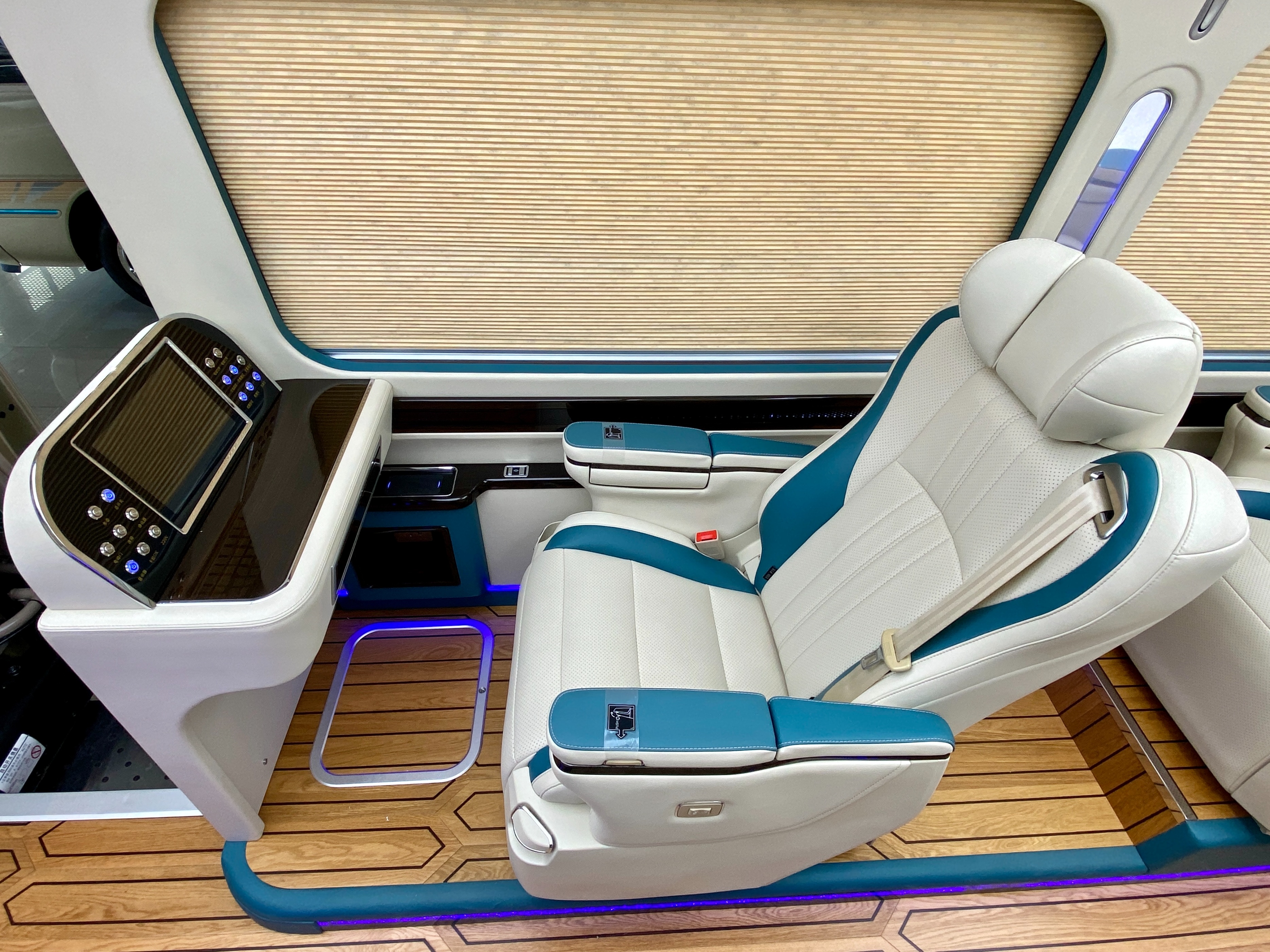 丰田考斯特专卖店,丰田考斯特工厂店