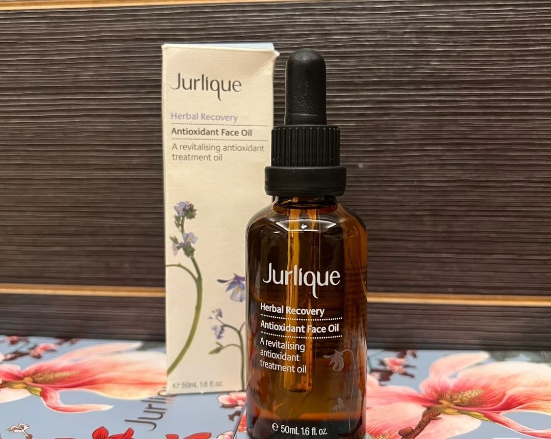 以油养肤哪些精华油最适合,以油养肤干皮精华油推荐测评