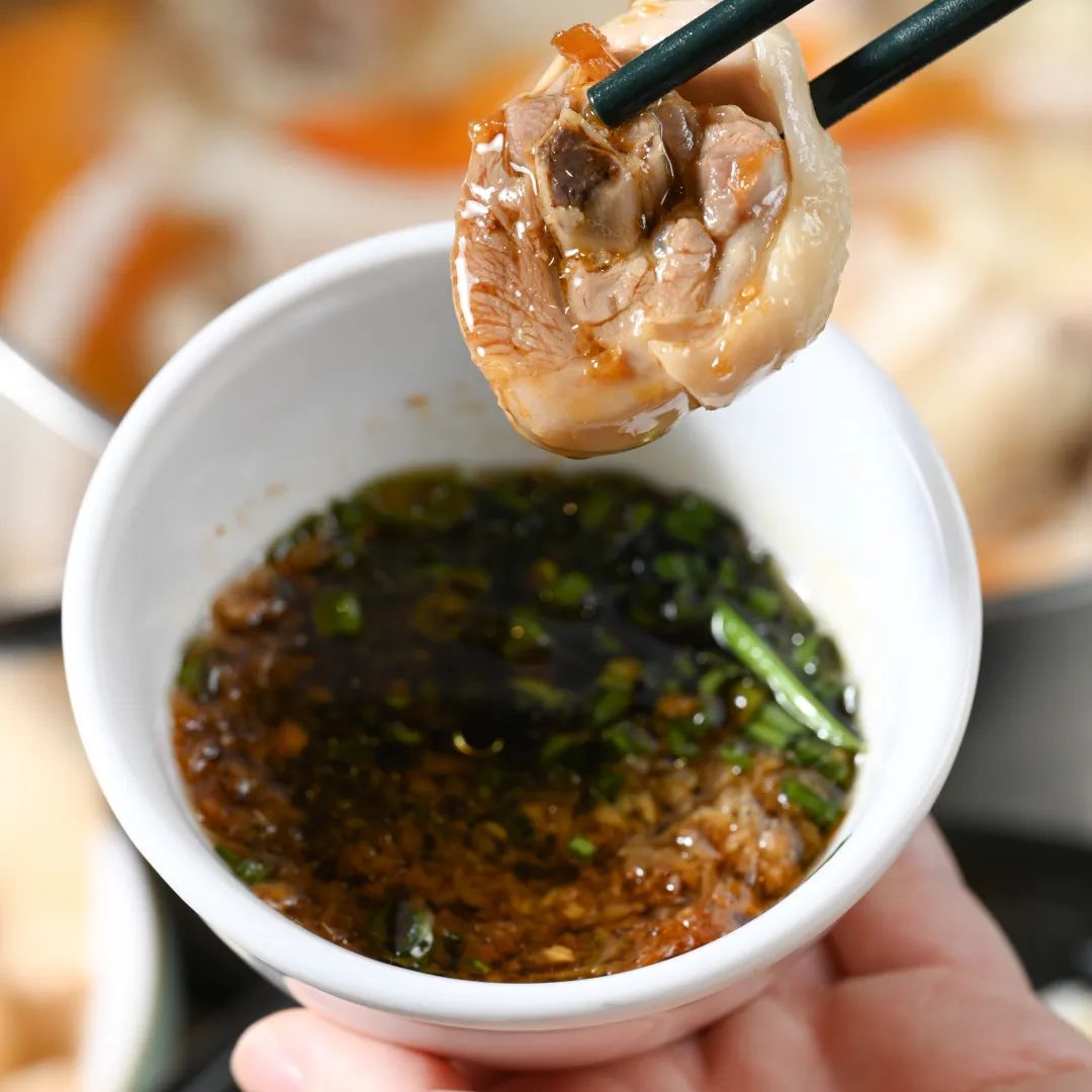 花胶鸡汤椰子水,椰子花胶煲鸡汤的做法及功效