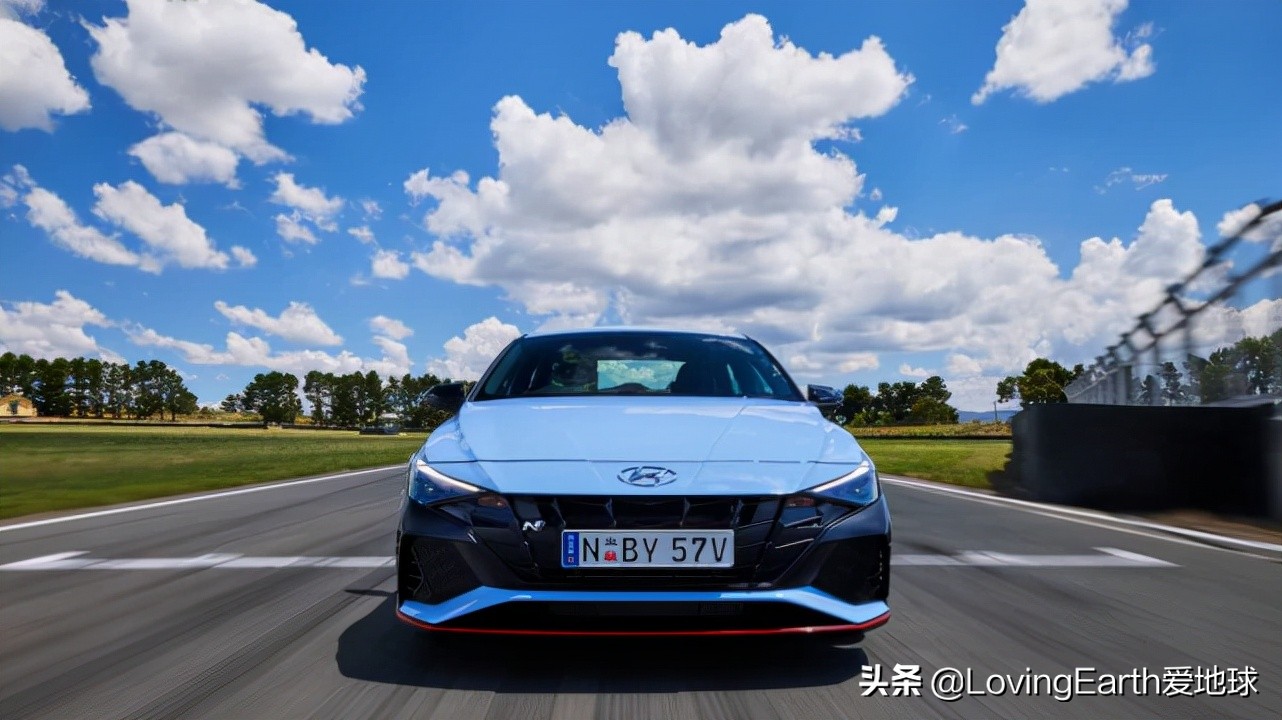 最新款现代i30试驾视频,10款现代i30怎么样