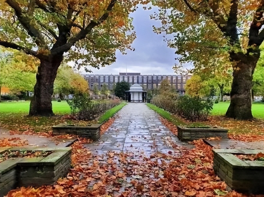 利物浦大学——一所位于欧洲文化之都利物浦的公立研究型大学