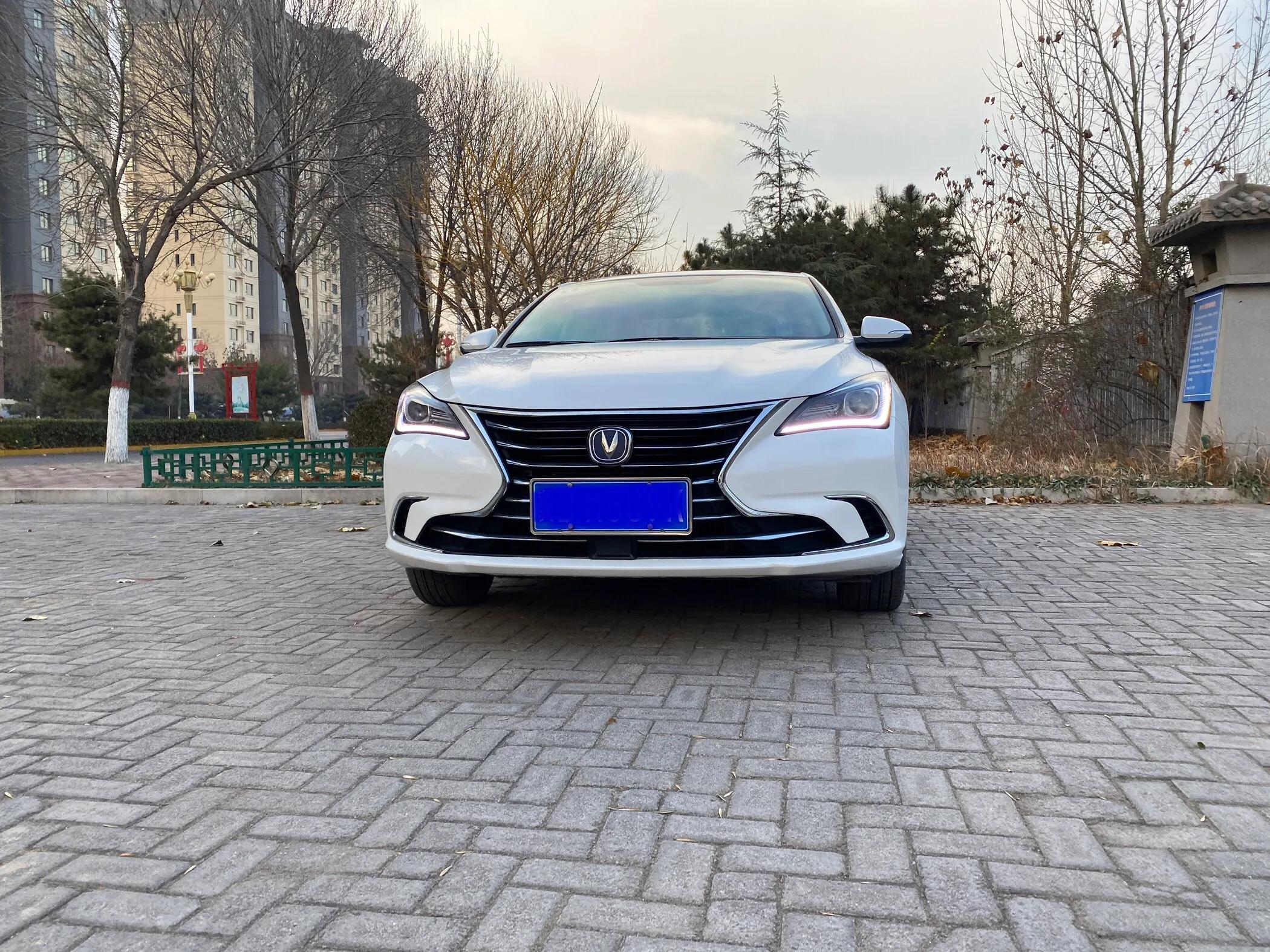 帝豪和逸动plus隔音哪个好,逸动二代u型槽隔音效果