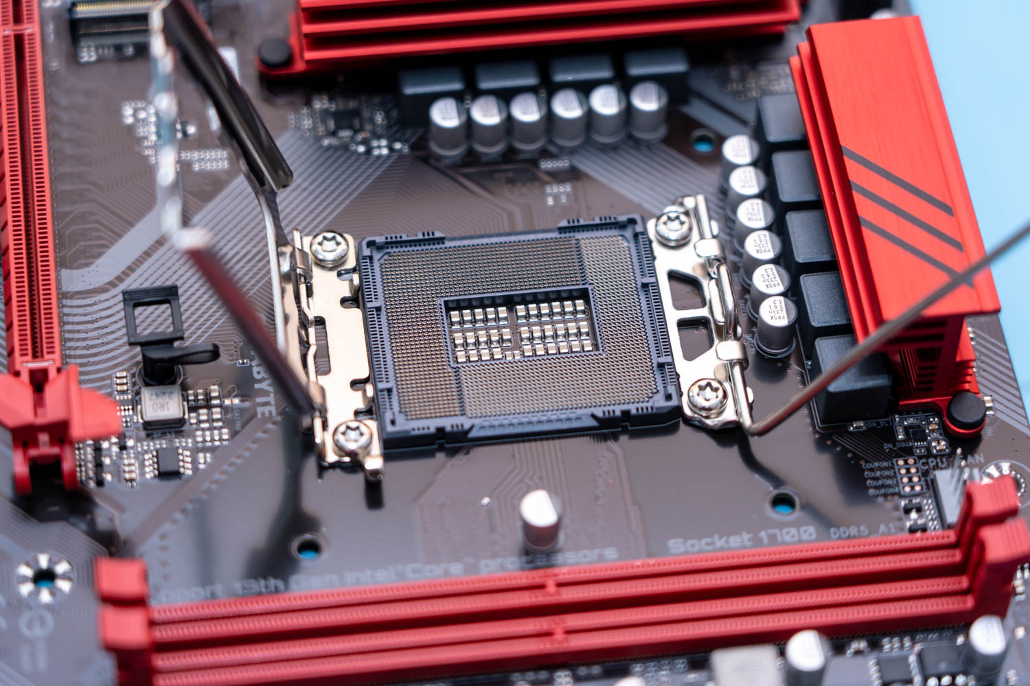 技嘉b760m魔鹰wifi,技嘉b760m魔鹰wifi版几项供电