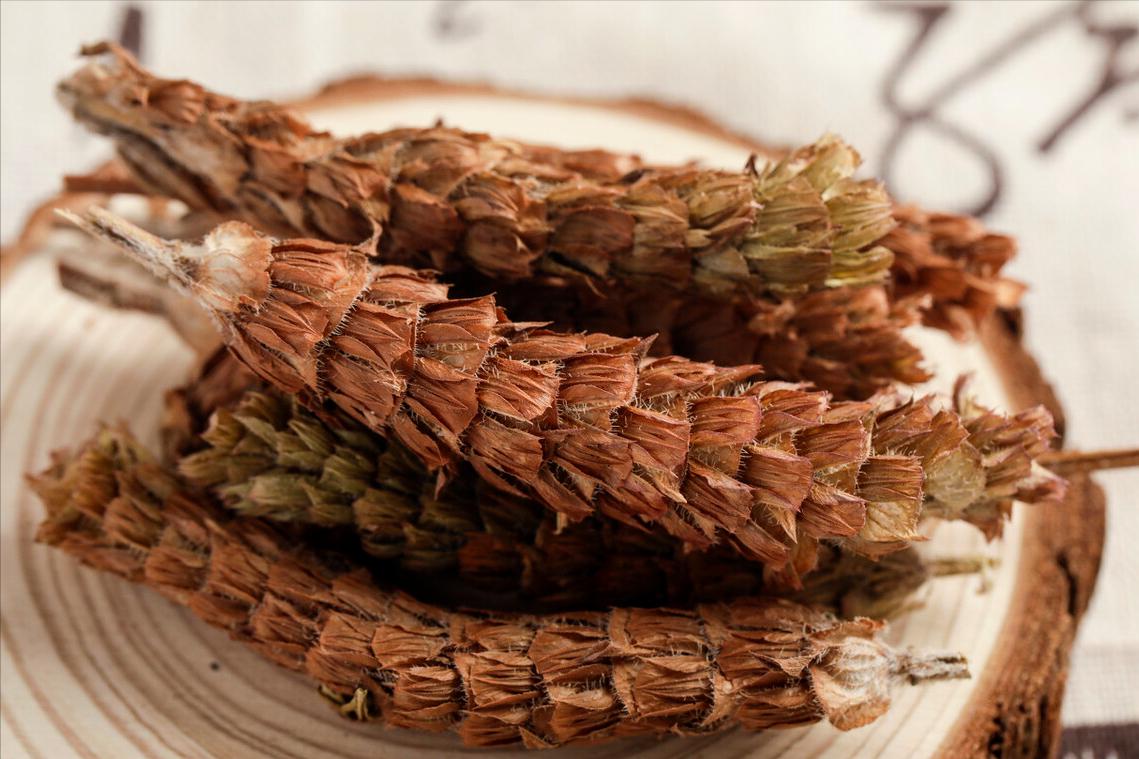 甲亢从中医角度来怎么讲,从中医的角度看甲亢是怎么引起的