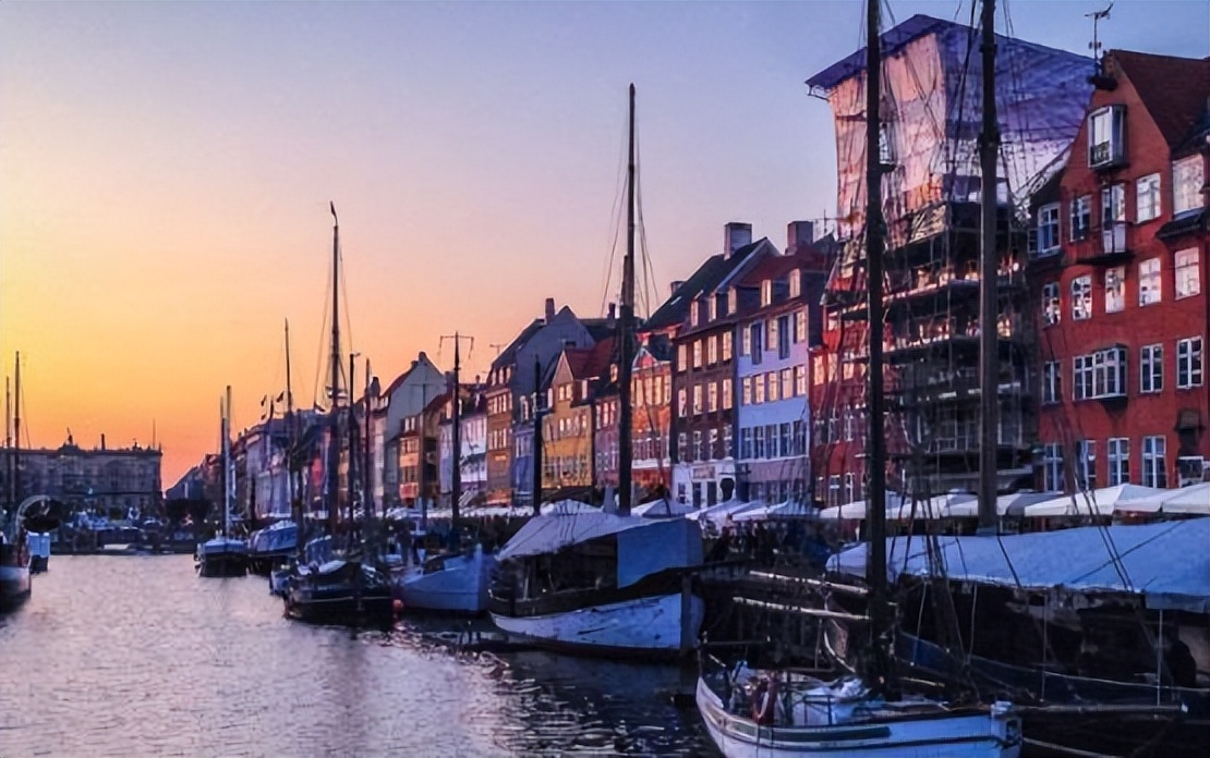 丹麦人月入多少,丹麦人生活很奢侈吗