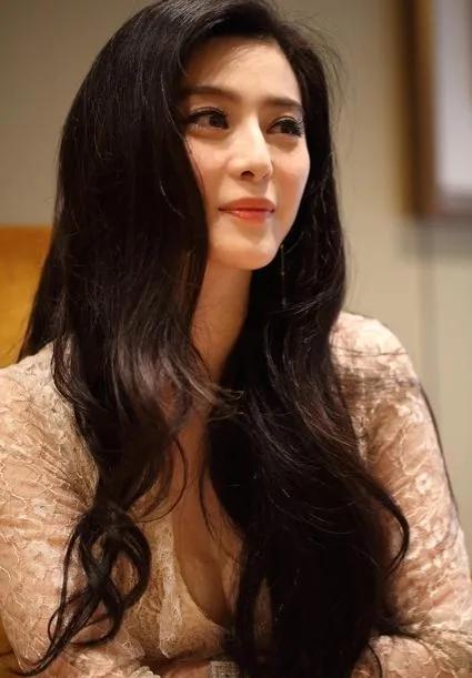 范冰冰在街头照片,范冰冰回归机场街拍阵营