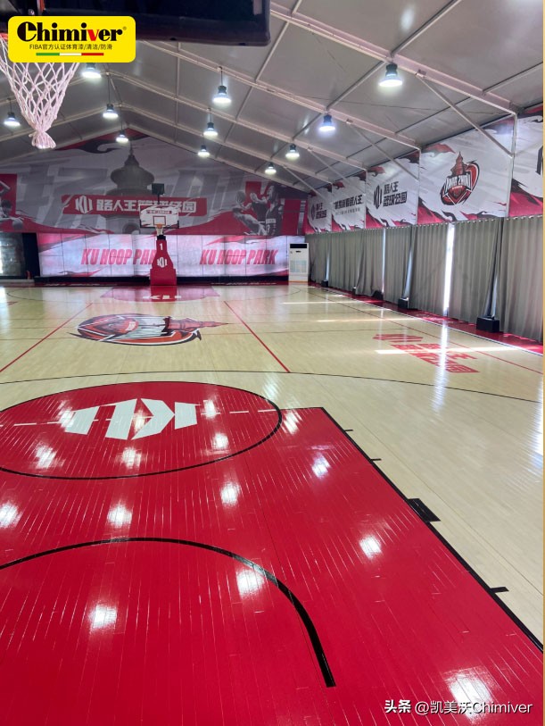 篮球场木地板擦什么就不滑了,篮球馆运动木地板防滑保养小妙招