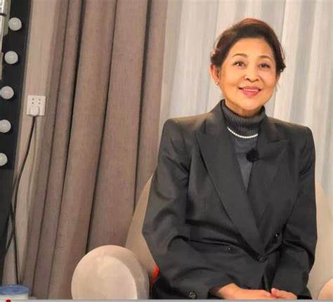 女明星扮嫩图片大全,扮嫩女明星年轻时