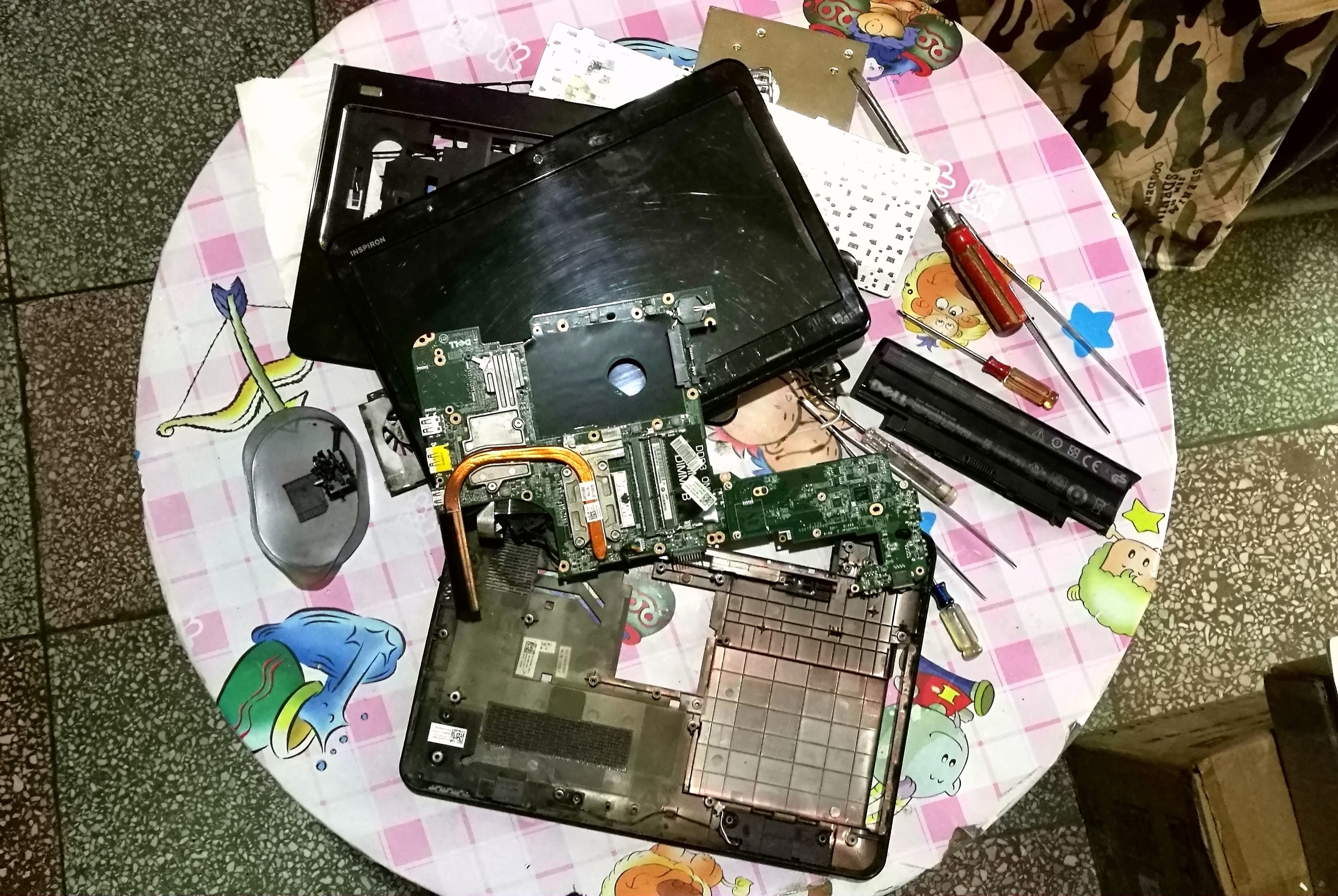 笔记本电脑加装固态硬盘教程,笔记本电脑加装固态硬盘全过程