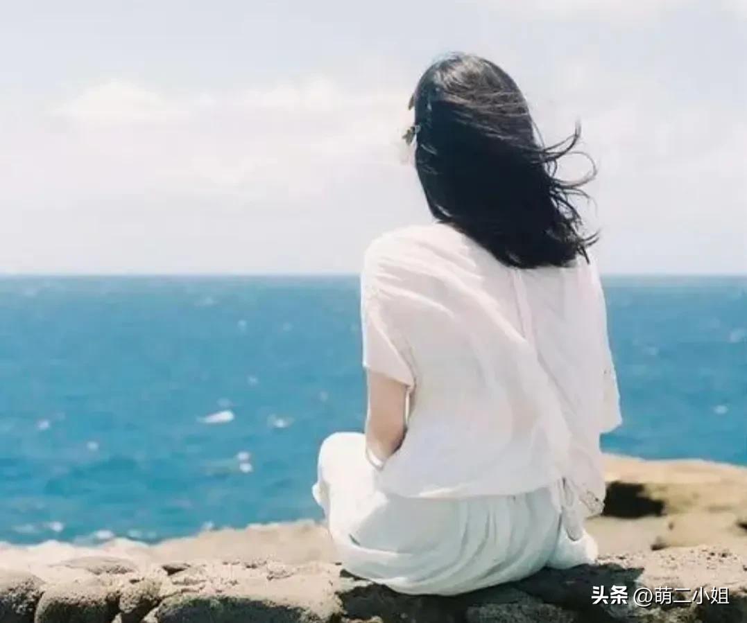 半夜朋友打电话说找我借15000块钱,别人找我借500元说几天就还