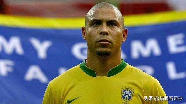 大罗被质疑,贝利如何评价罗纳尔多
