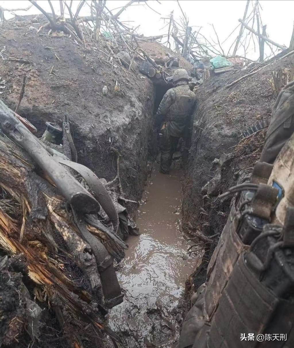 乌军火炮已消耗殆尽,乌军支援新型坦克