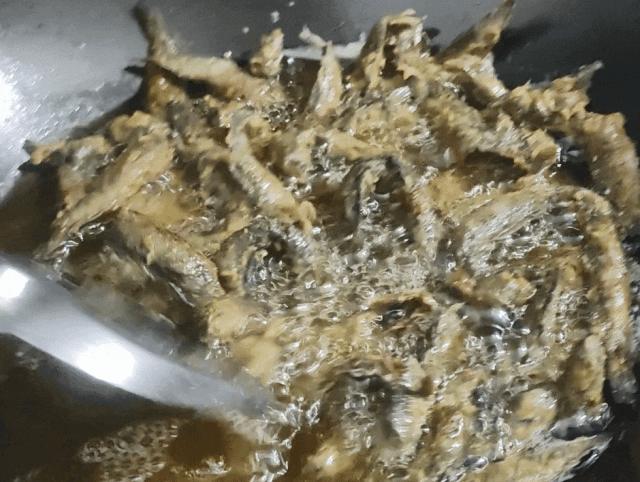 舌尖上的美食中的跳跳鱼做法,莆田跳跳鱼怎么煎好吃