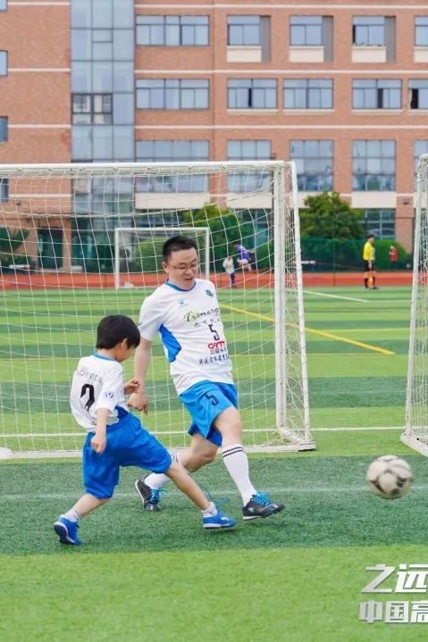 公益足球嘉年华,公益比赛现在开赛