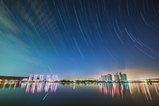 黄金原油暴跌后市操作,今日黄金原油操作建议及行情分析