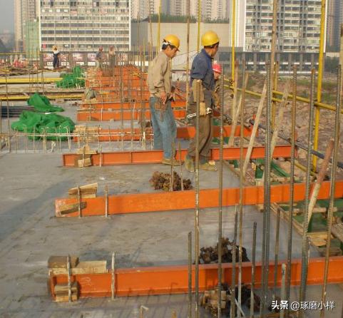 悬挑式脚手架搭设施工方案,旧房改造悬挑式脚手架搭设